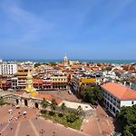 Downtown 2Br - Unbeatable City Views